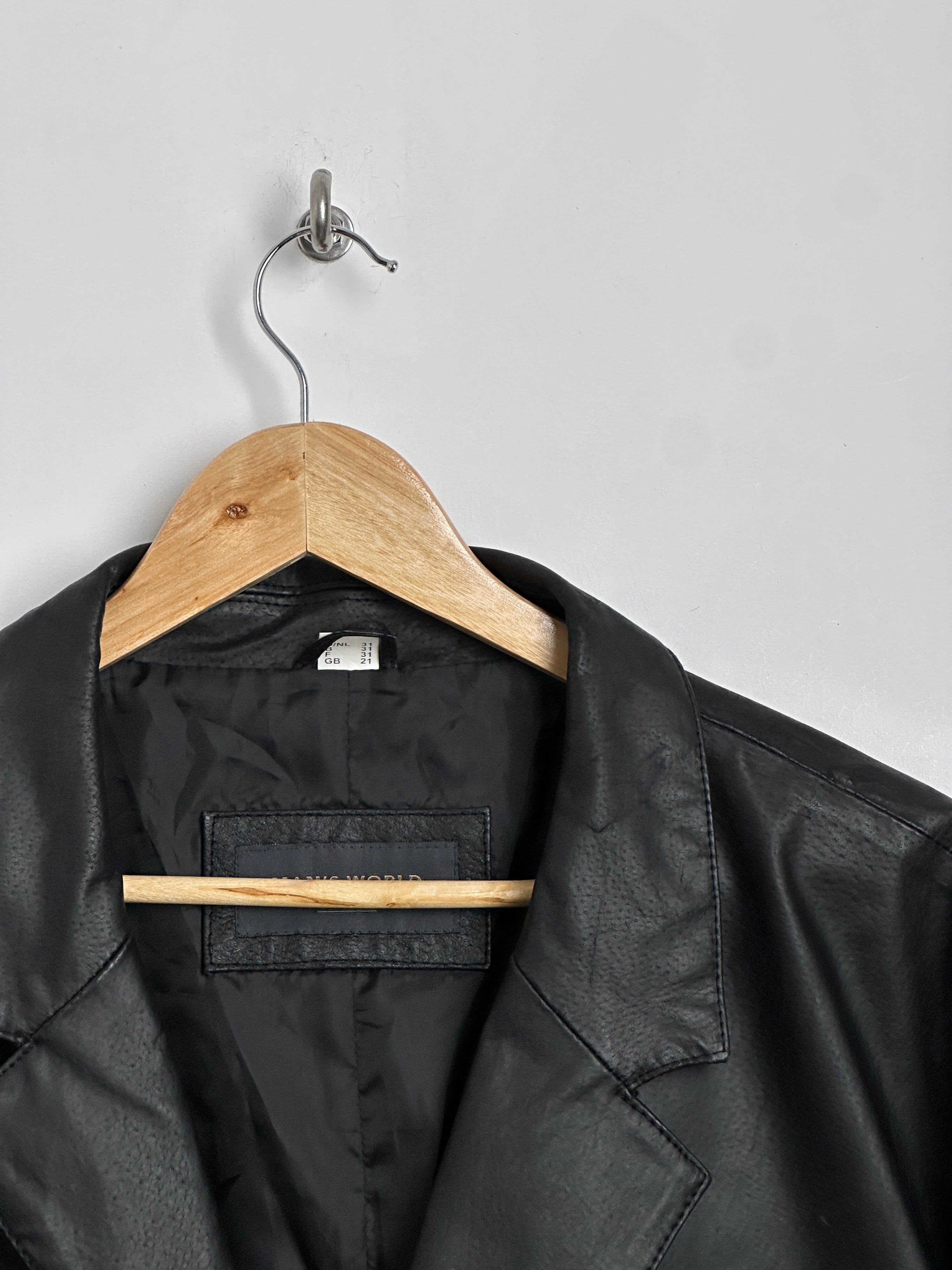 MAN’S WORLD leather blazer jacket - thrift.mt