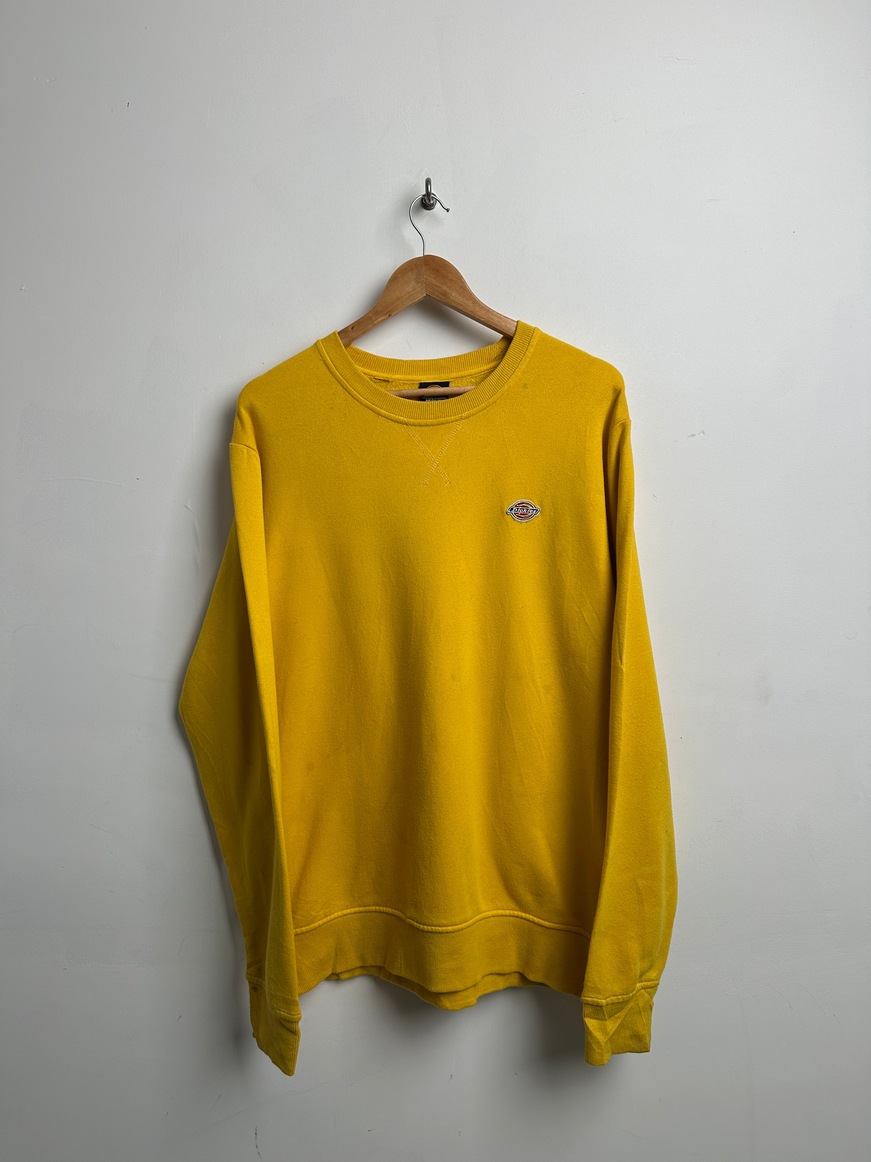 Dickies crewneck in yellow - thrift.mt