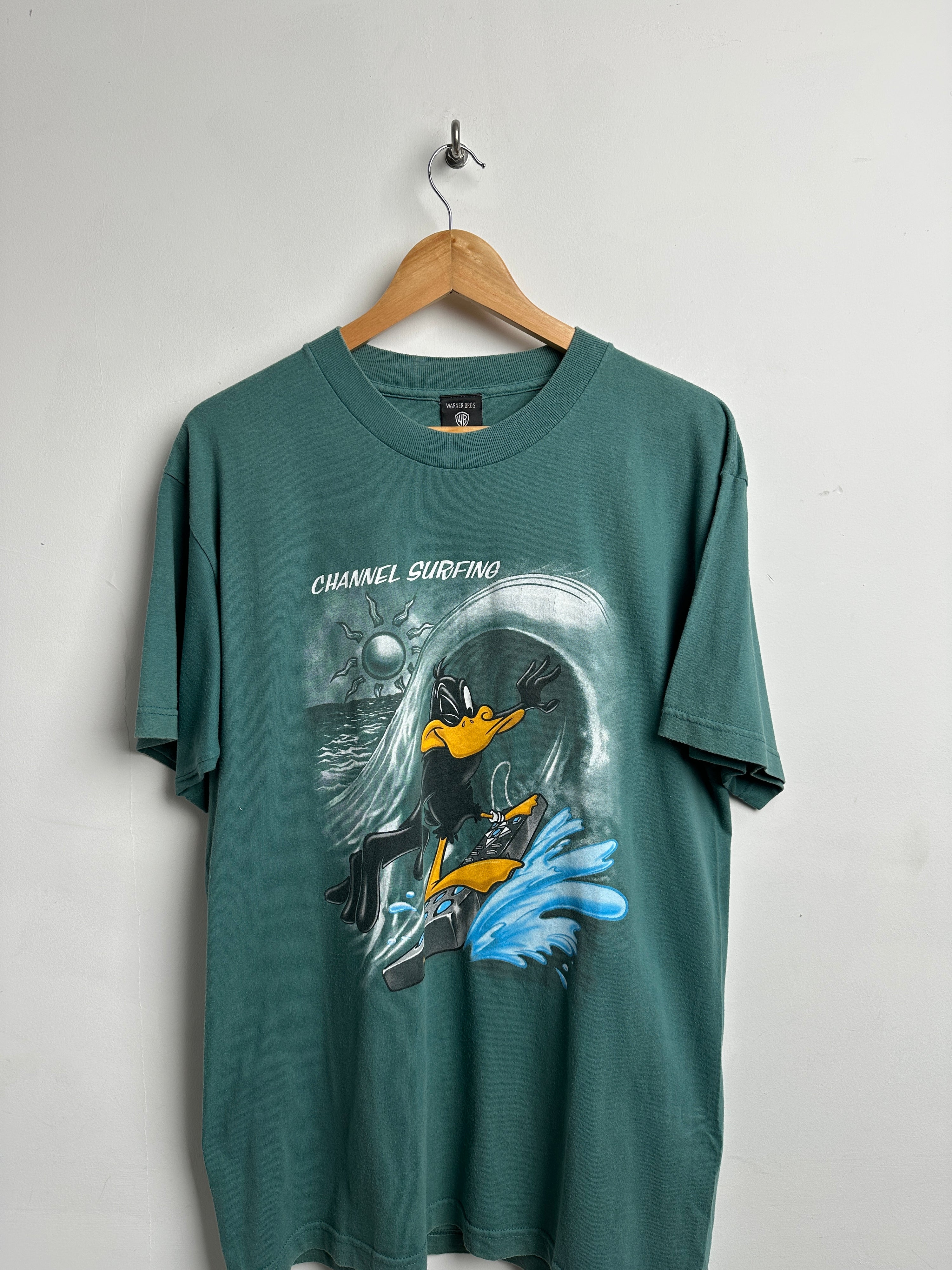 WARNER BROS Vintage Daffy Duck Channel Surfing  Printed Graphic Tees