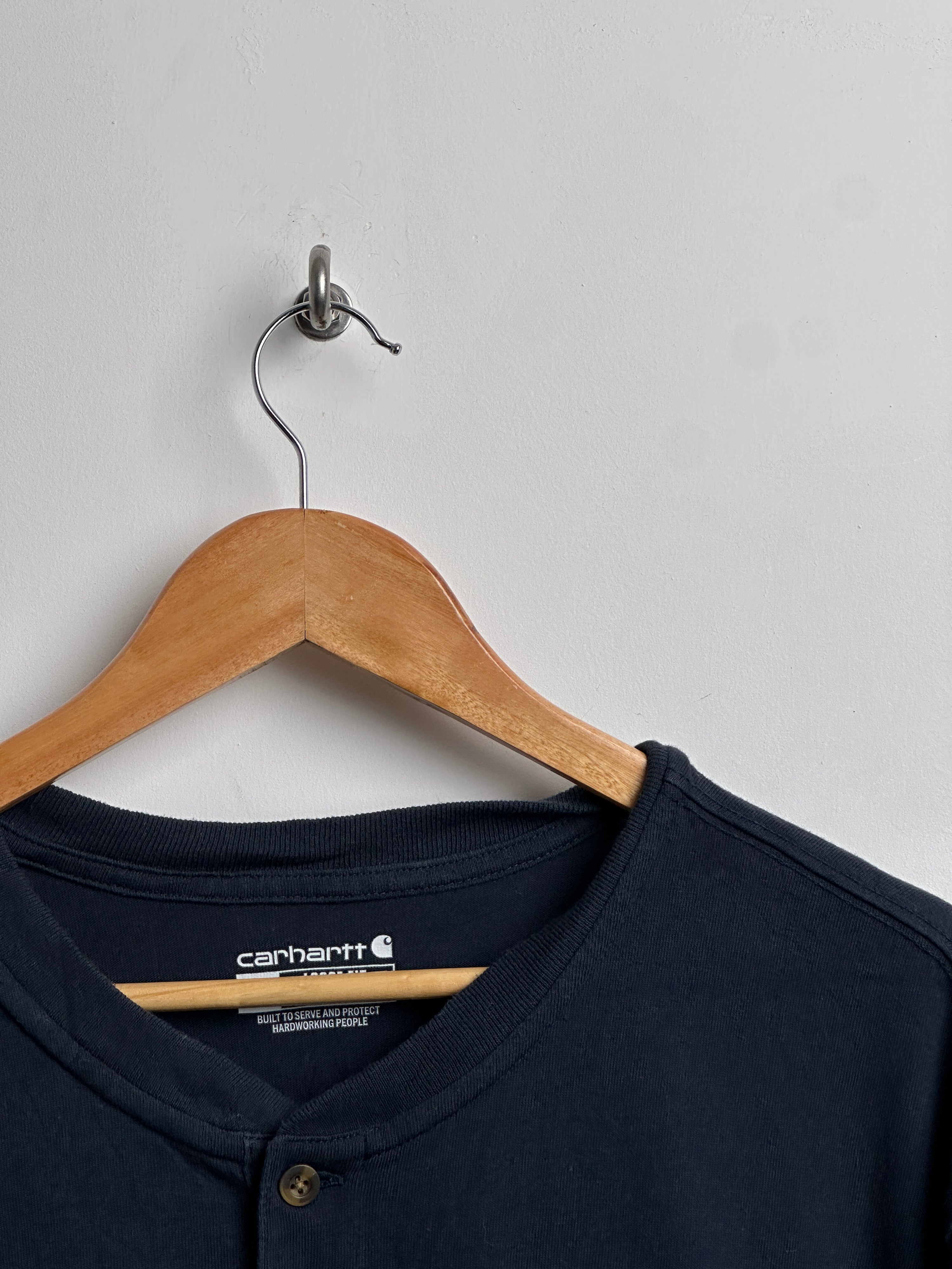 Carhartt button up navy tee - thrift.mt