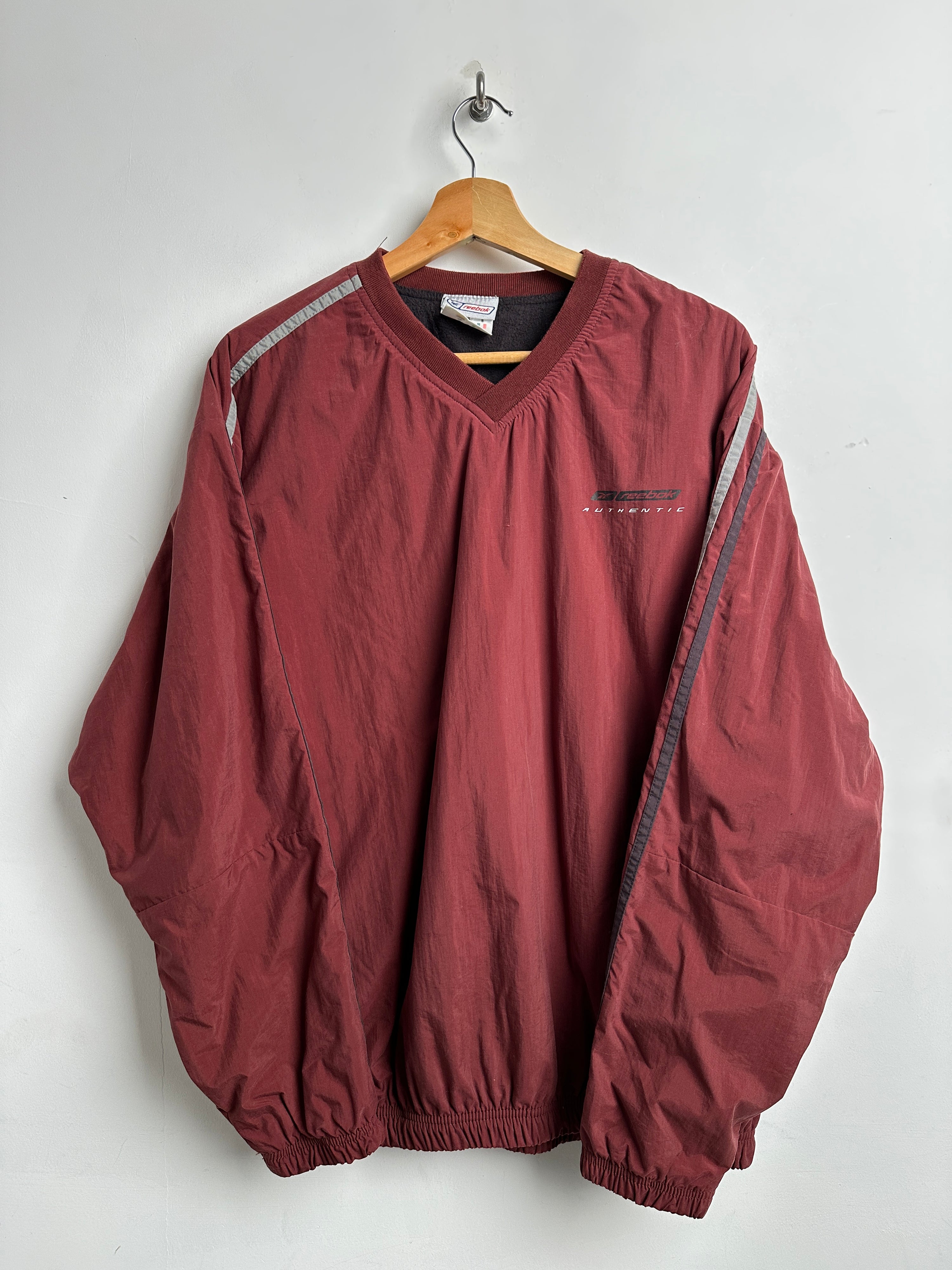 REEBOK SWEATER IN BURGUNDY