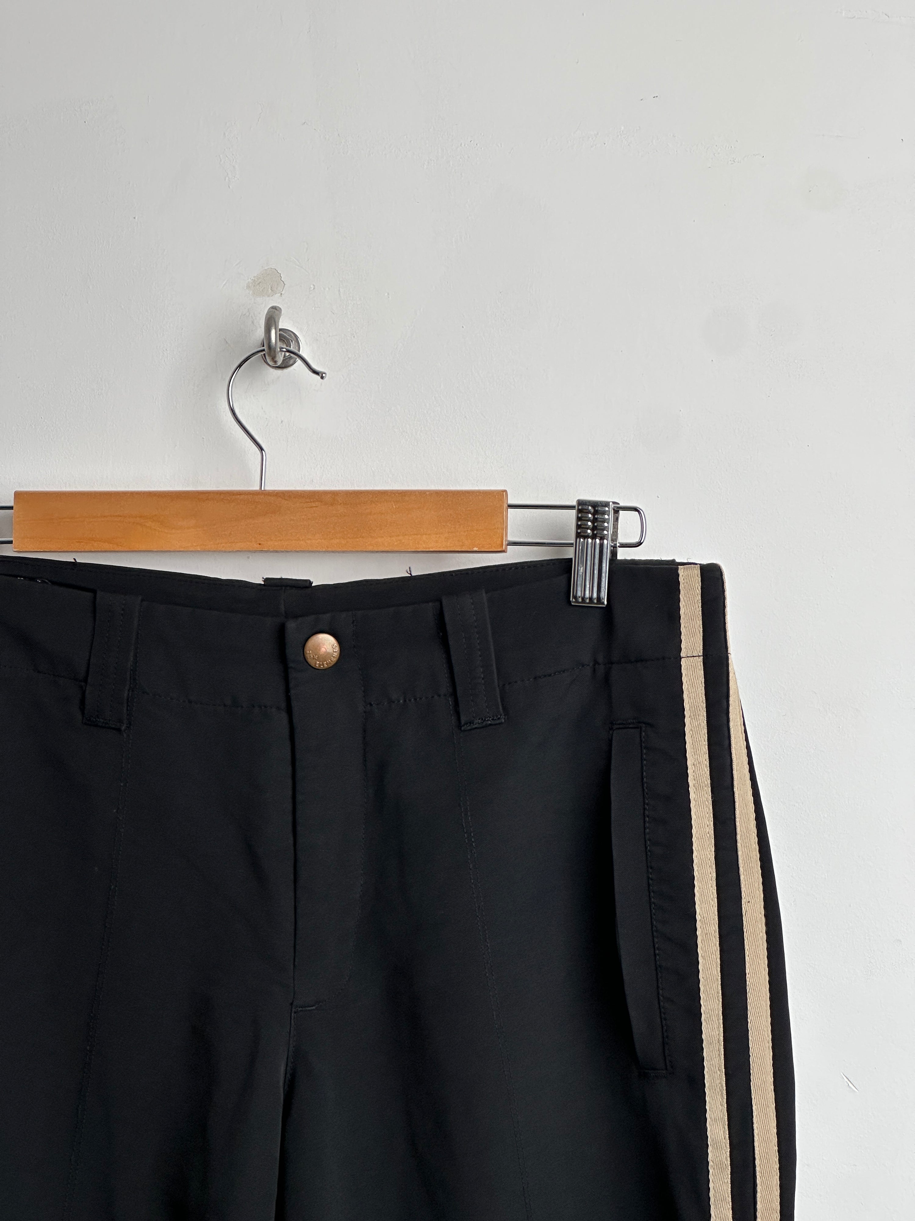 ZU+ELEMENTS pants in black