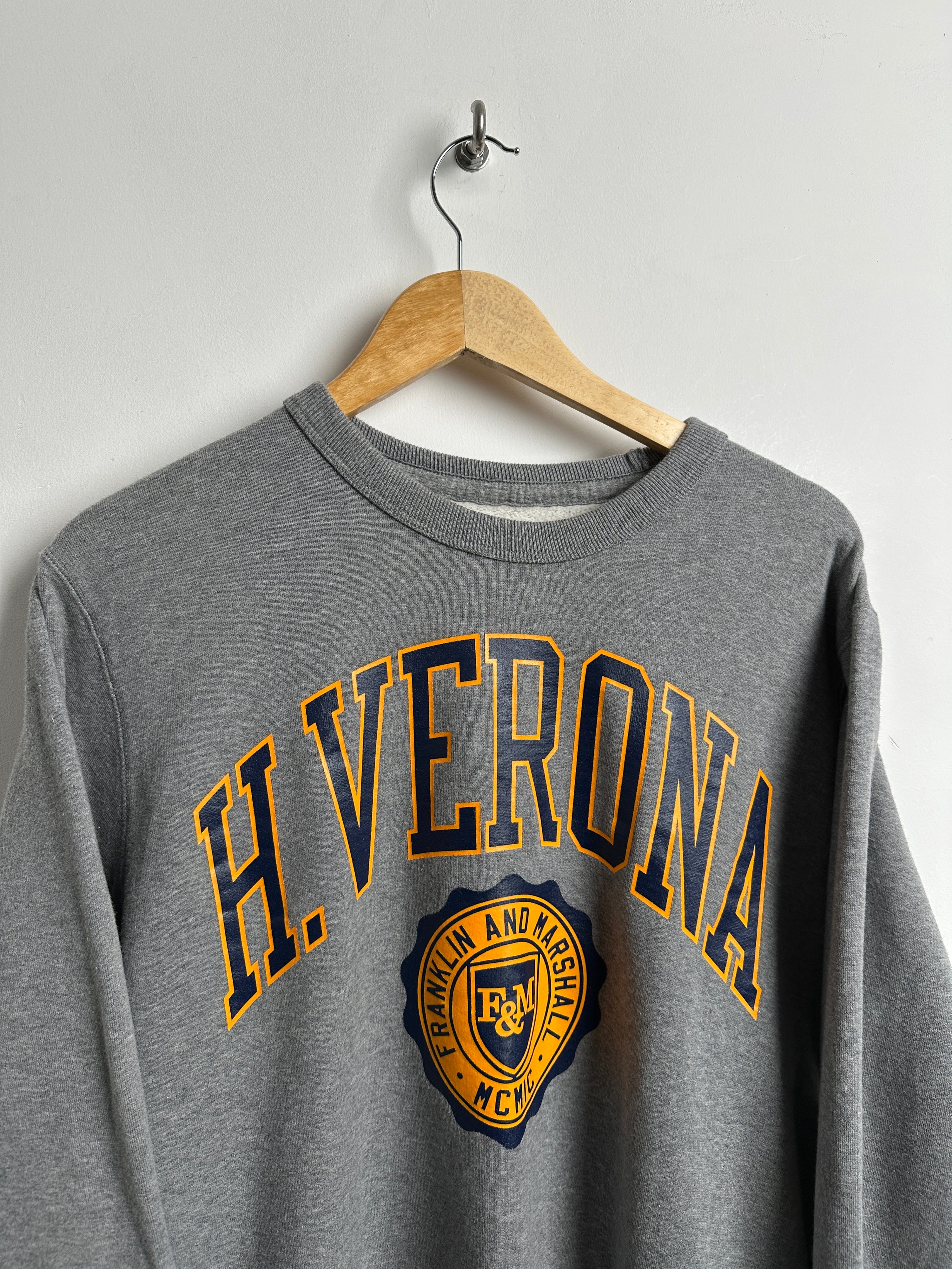 H.VERONA Crew neck sweater in grey - thrift.mt