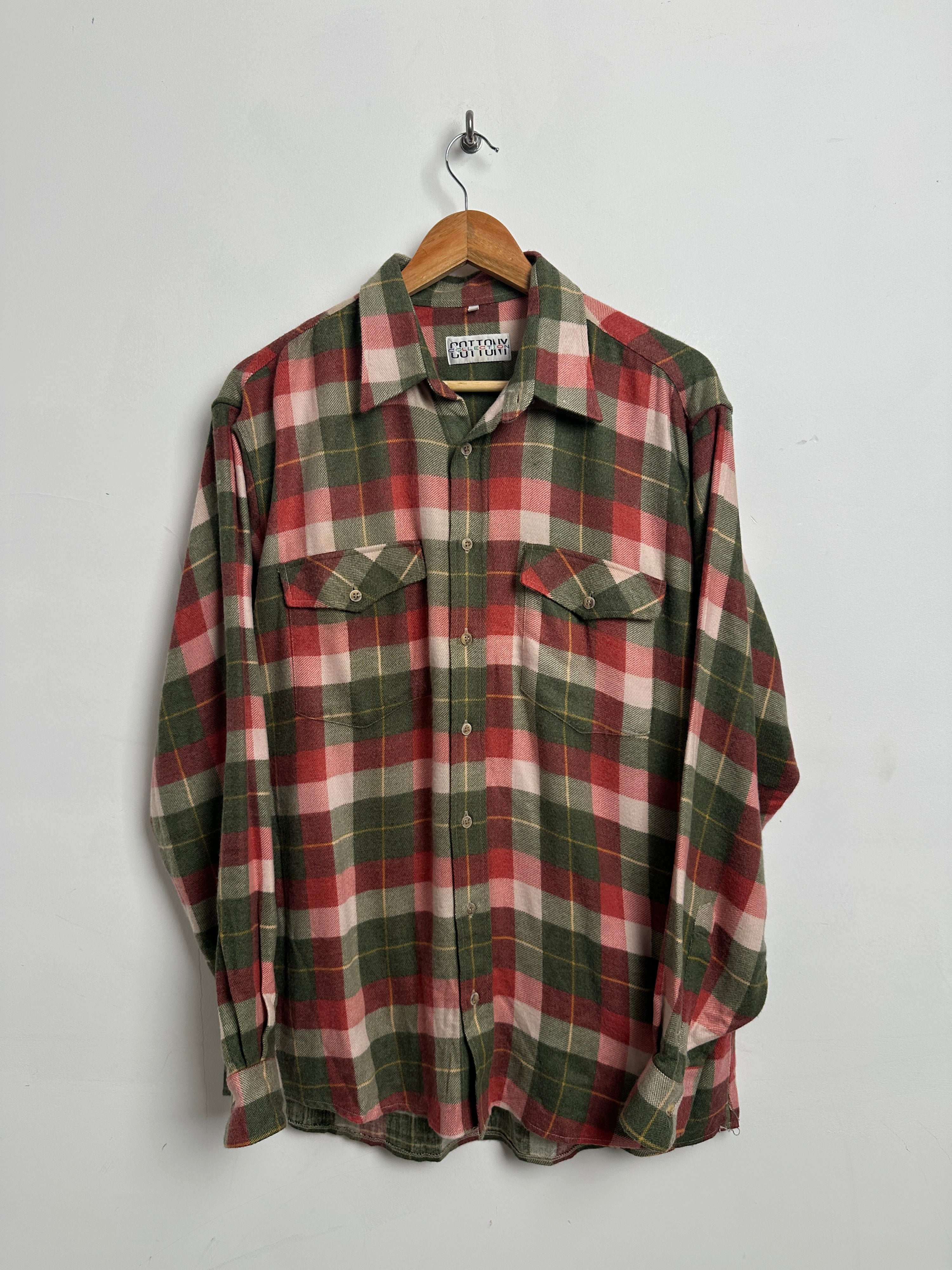 COTTONY COLLECTION red and green flannel - thrift.mt