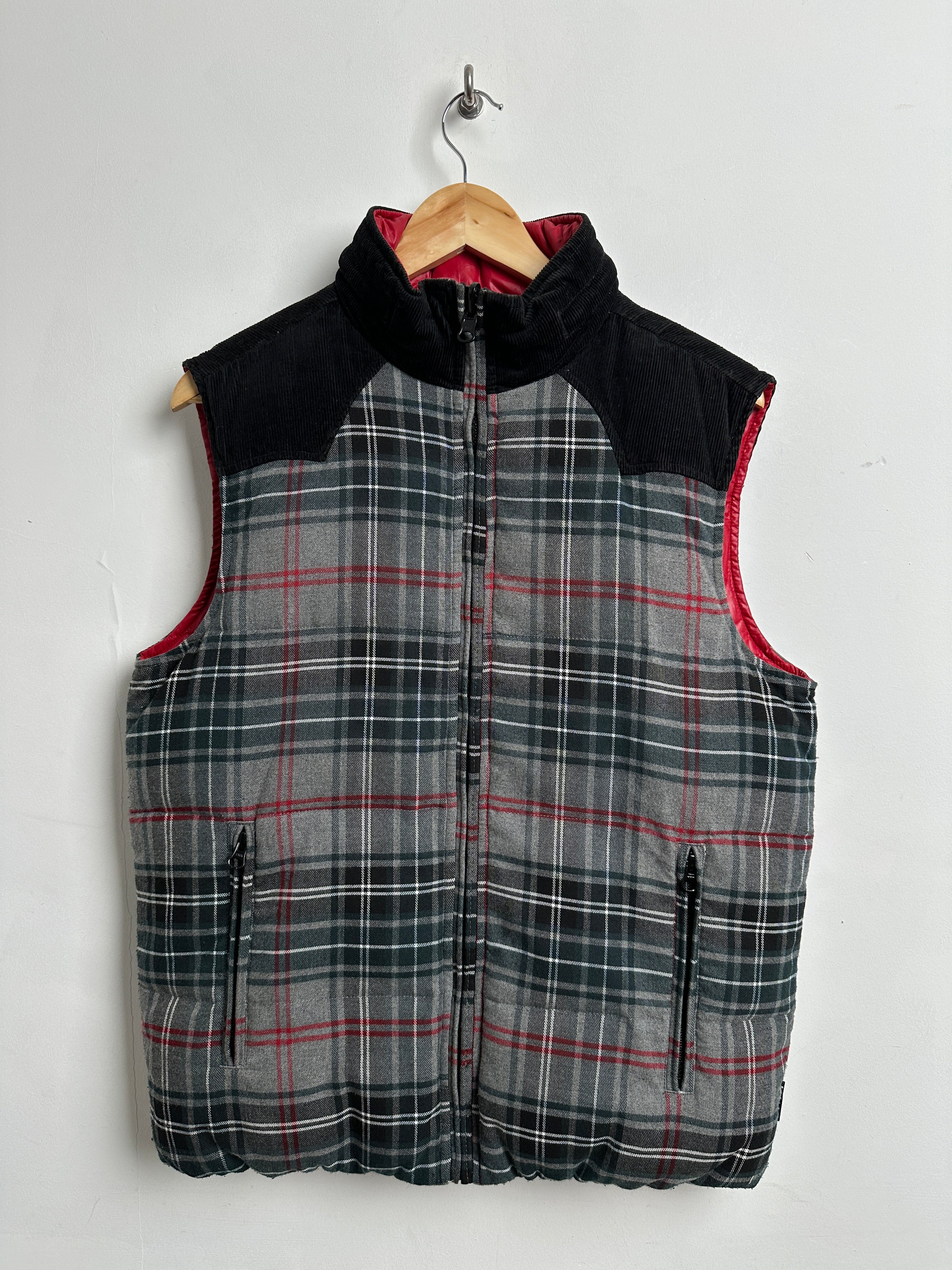 Reversible puffer vest red and plaid - thrift.mt